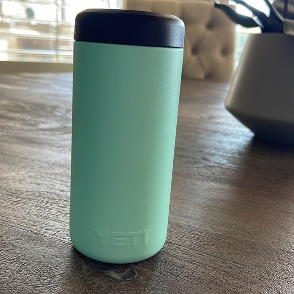 Cups - Picture 9 of 14